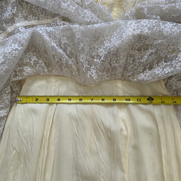 1980’s Gunne Sax Wedding Gown - Picture 10 of 11